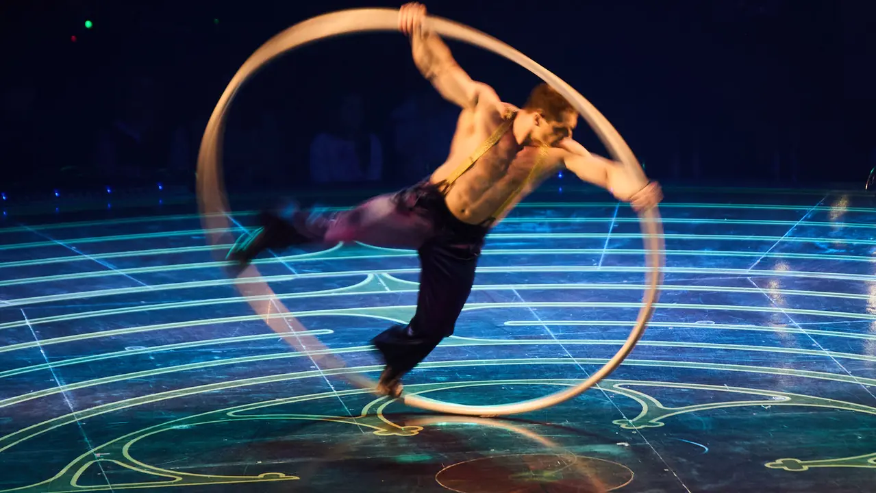 Estreno de Corteo del Cirque du Soleil en el Navarra Arena de Pamplona. El nuevo espectáculo circense de la compañía canadiense, un desfile festivo imaginado por un payaso. IÑIGO ALZUGARAY
