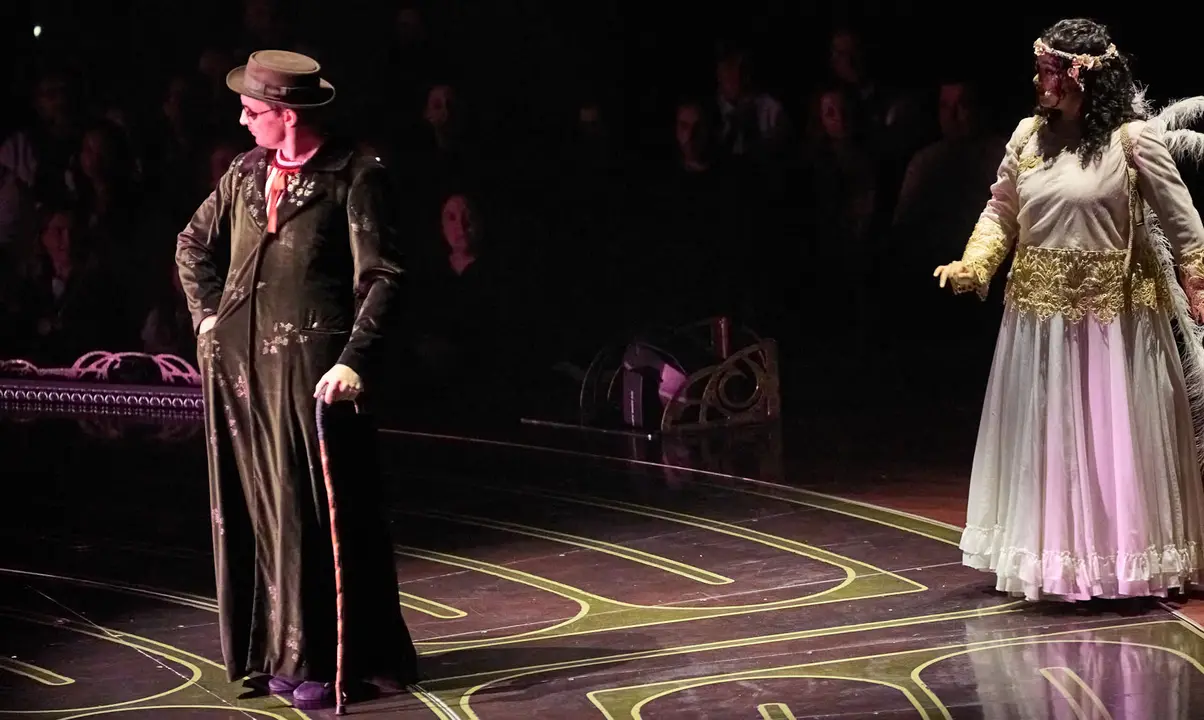 Estreno de Corteo del Cirque du Soleil en el Navarra Arena de Pamplona. El nuevo espectáculo circense de la compañía canadiense, un desfile festivo imaginado por un payaso. IÑIGO ALZUGARAY