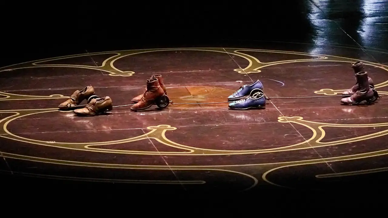 Estreno de Corteo del Cirque du Soleil en el Navarra Arena de Pamplona. El nuevo espectáculo circense de la compañía canadiense, un desfile festivo imaginado por un payaso. IÑIGO ALZUGARAY
