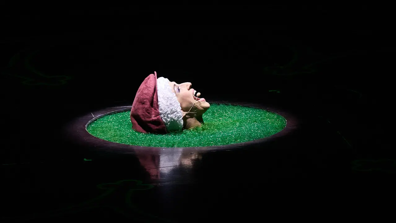 Estreno de Corteo del Cirque du Soleil en el Navarra Arena de Pamplona. El nuevo espectáculo circense de la compañía canadiense, un desfile festivo imaginado por un payaso. IÑIGO ALZUGARAY