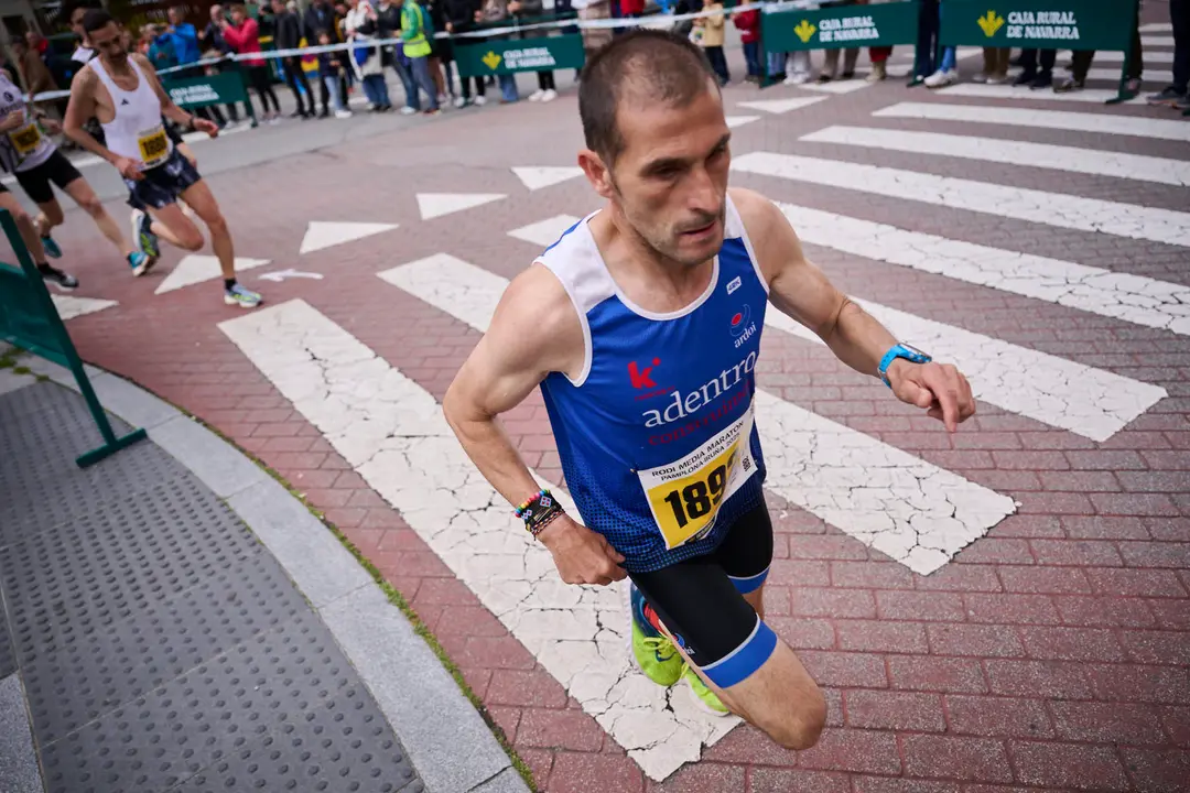 Carrera de 5 kilómetros de la 41 Media Maratón de Pamplona. PABLO LASAOSA