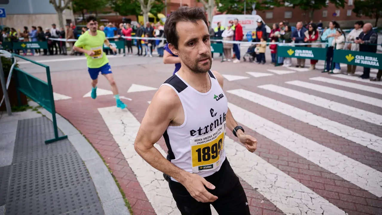 Carrera de 5 kilómetros de la 41 Media Maratón de Pamplona. PABLO LASAOSA