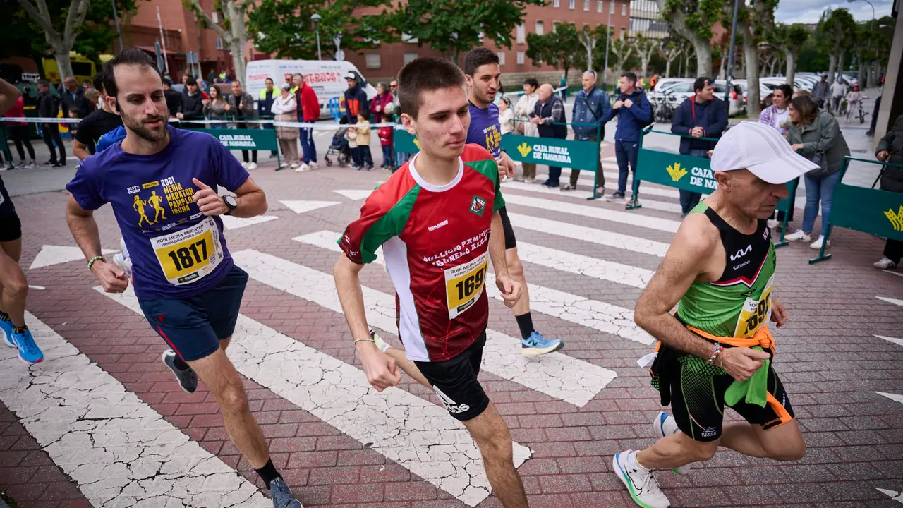 Carrera de 5 kilómetros de la 41 Media Maratón de Pamplona. PABLO LASAOSA