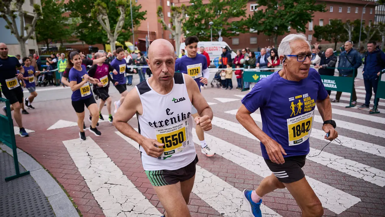 Carrera de 5 kilómetros de la 41 Media Maratón de Pamplona. PABLO LASAOSA