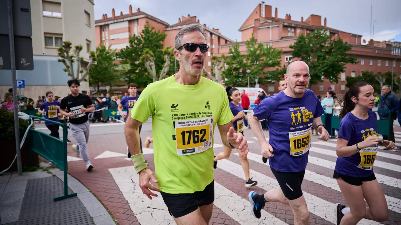 Carrera de 5 kilómetros de la 41 Media Maratón de Pamplona. PABLO LASAOSA