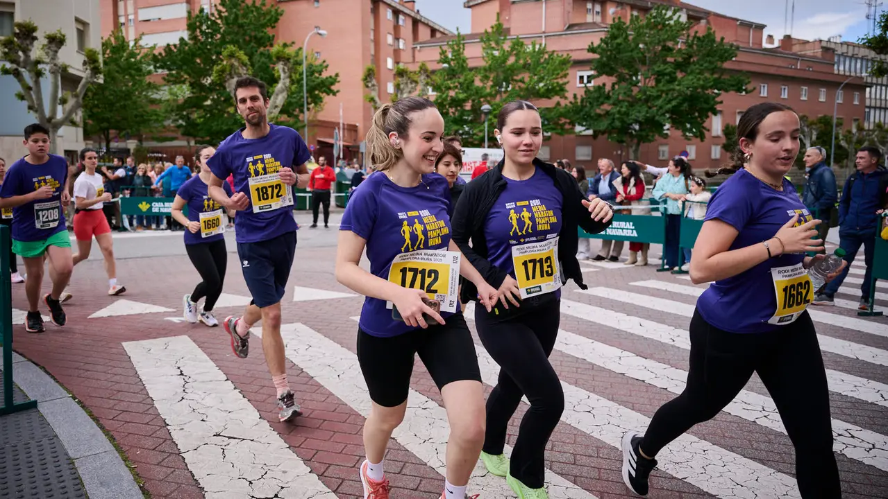 Carrera de 5 kilómetros de la 41 Media Maratón de Pamplona. PABLO LASAOSA