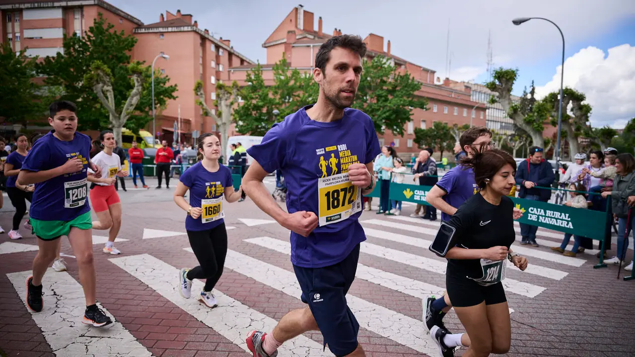 Carrera de 5 kilómetros de la 41 Media Maratón de Pamplona. PABLO LASAOSA