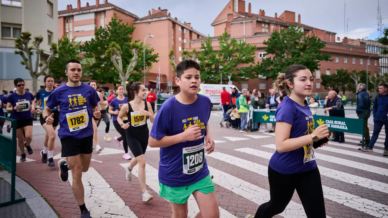 Carrera de 5 kilómetros de la 41 Media Maratón de Pamplona. PABLO LASAOSA