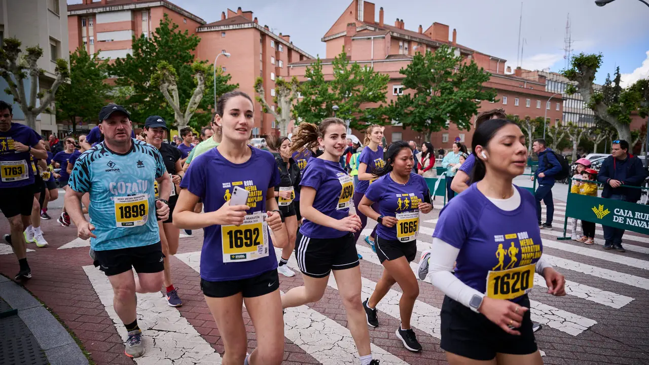 Carrera de 5 kilómetros de la 41 Media Maratón de Pamplona. PABLO LASAOSA