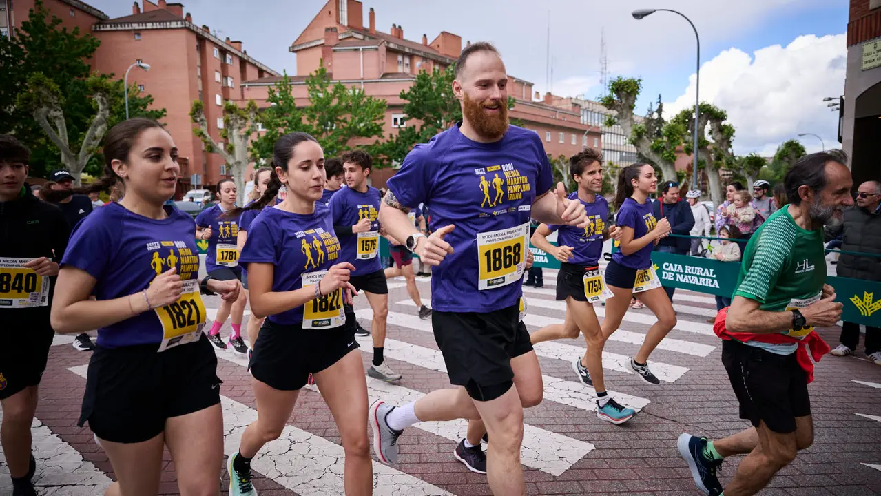 Carrera de 5 kilómetros de la 41 Media Maratón de Pamplona. PABLO LASAOSA
