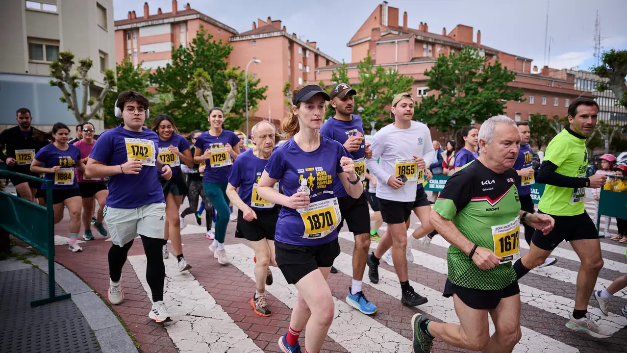 Carrera de 5 kilómetros de la 41 Media Maratón de Pamplona. PABLO LASAOSA