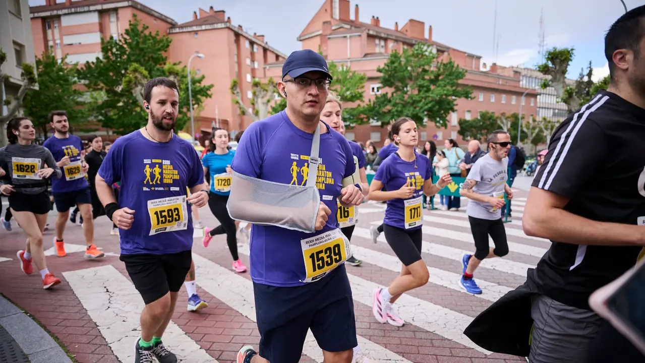 Carrera de 5 kilómetros de la 41 Media Maratón de Pamplona. PABLO LASAOSA