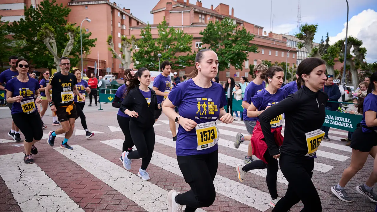 Carrera de 5 kilómetros de la 41 Media Maratón de Pamplona. PABLO LASAOSA