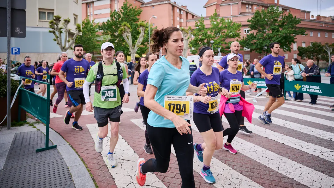 Carrera de 5 kilómetros de la 41 Media Maratón de Pamplona. PABLO LASAOSA