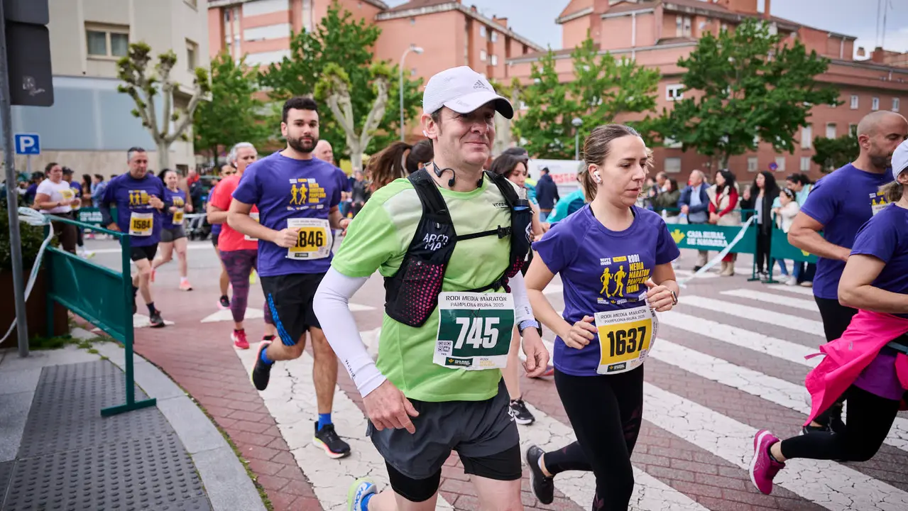 Carrera de 5 kilómetros de la 41 Media Maratón de Pamplona. PABLO LASAOSA