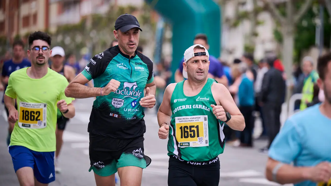 Carrera de 5 kilómetros de la 41 Media Maratón de Pamplona. PABLO LASAOSA