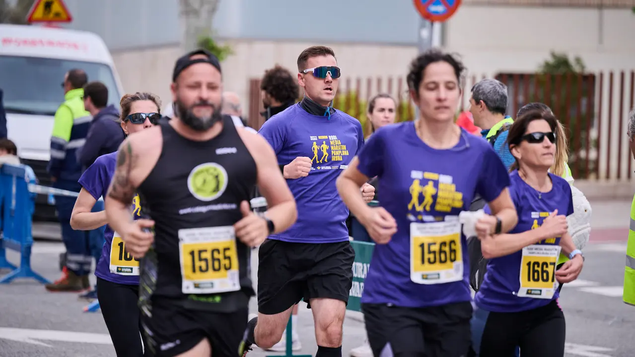 Carrera de 5 kilómetros de la 41 Media Maratón de Pamplona. PABLO LASAOSA