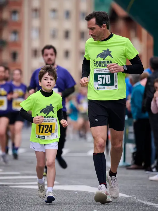 Carrera de 5 kilómetros de la 41 Media Maratón de Pamplona. PABLO LASAOSA