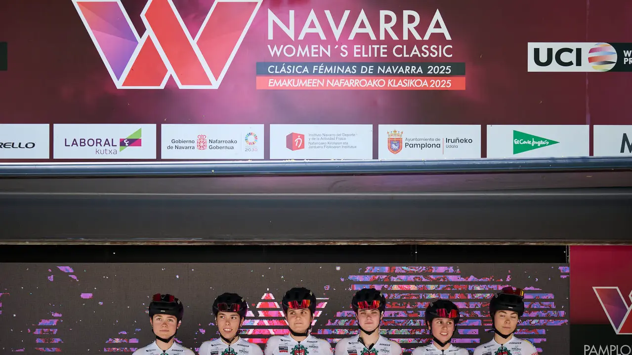 Dieciocho equipos participan en la 'Navarra Women’s Elite Classic 2025' con salida y meta en Pamplona. PABLO LASAOSA