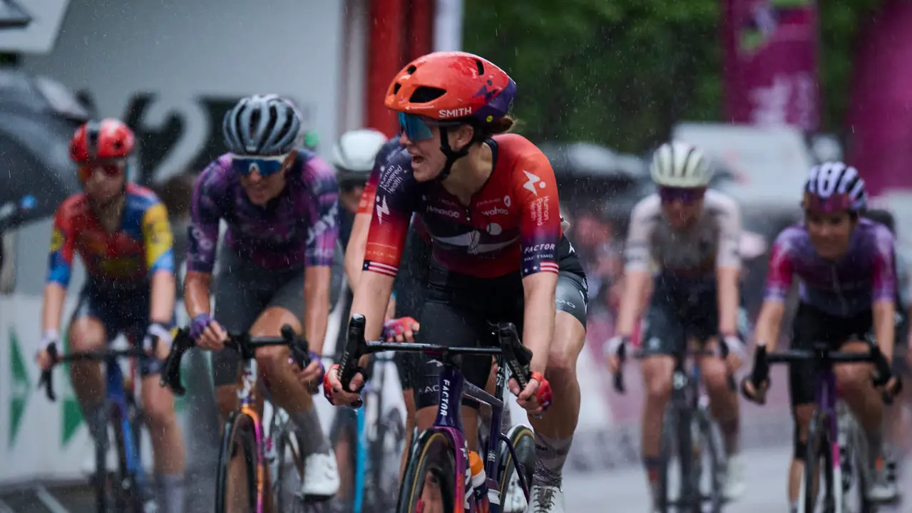 Dieciocho equipos participan en la 'Navarra Women’s Elite Classic 2025' con salida y meta en Pamplona. PABLO LASAOSA