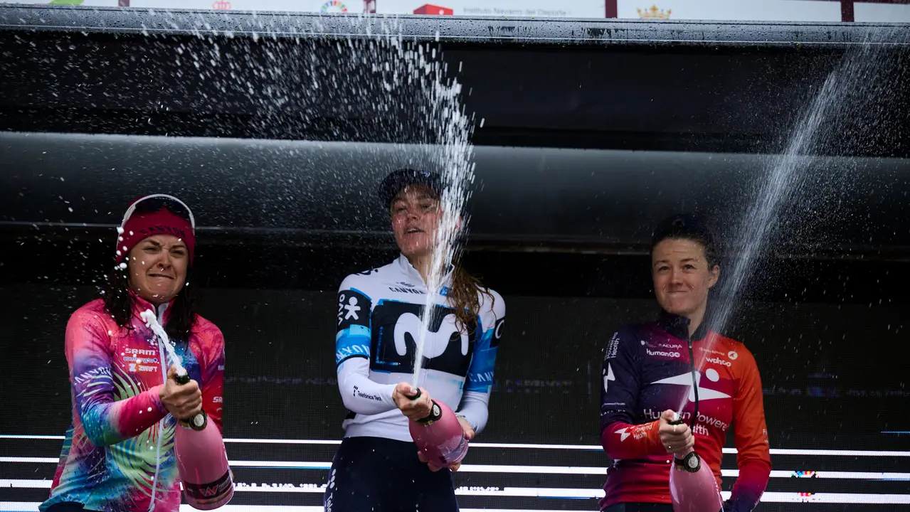 Dieciocho equipos participan en la 'Navarra Women’s Elite Classic 2025' con salida y meta en Pamplona. PABLO LASAOSA