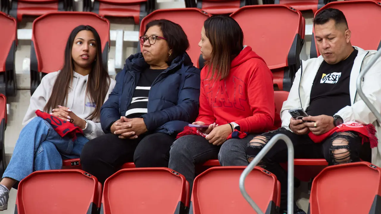 La grada del estadio de El Sadar durante el partido de La Liga EA Sports entre CA Osasuna y Atlético Madrid disputado en Pamplona. IÑIGO ALZUGARAY