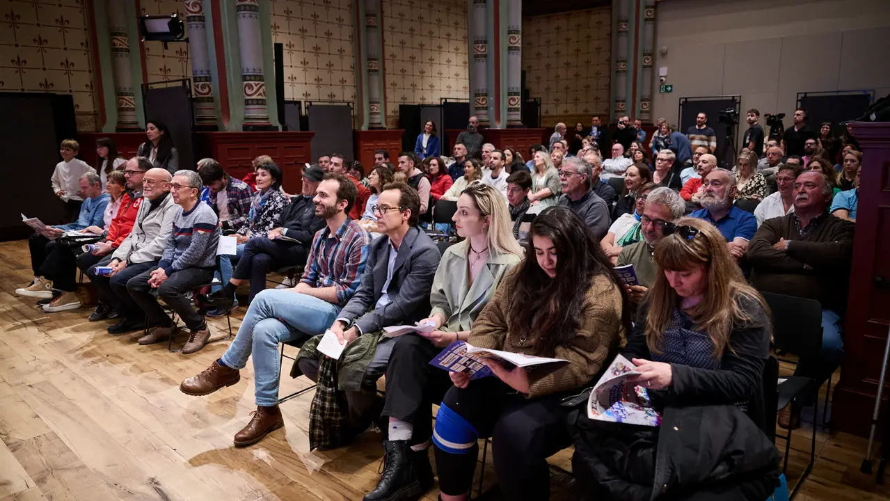 Homenaje a personas, instituciones y entidades que han hecho posible que la Carrera del Encierro de La Jarana llegue este año a su 40ª edición. PABLO LASAOSA