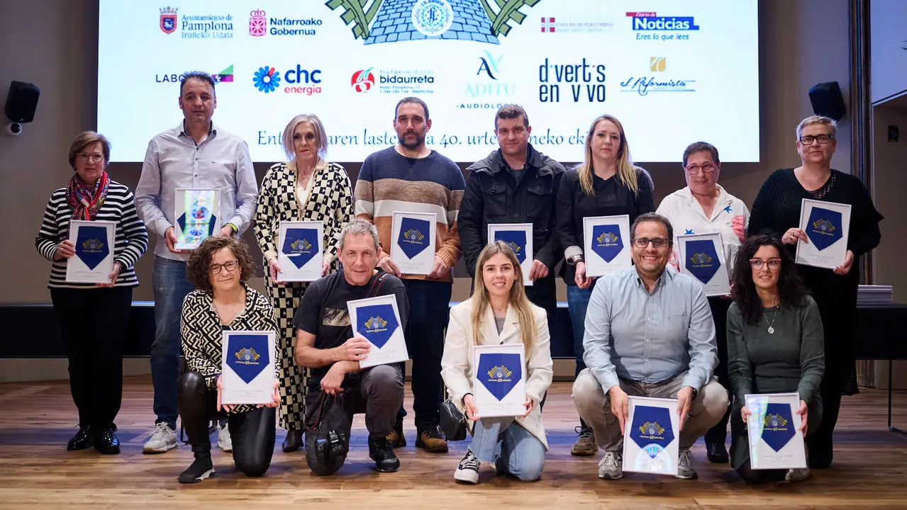 Homenaje a personas, instituciones y entidades que han hecho posible que la Carrera del Encierro de La Jarana llegue este año a su 40ª edición. PABLO LASAOSA