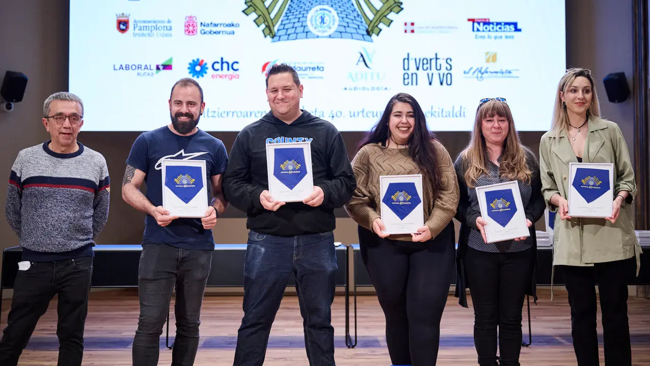Homenaje a personas, instituciones y entidades que han hecho posible que la Carrera del Encierro de La Jarana llegue este año a su 40ª edición. PABLO LASAOSA