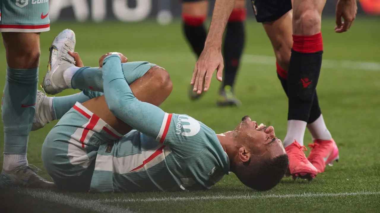 durante el partido de La Liga EA Sports entre CA Osasuna y Atlético Madrid disputado en el estadio de El Sadar en Pamplona. IÑIGO ALZUGARAY