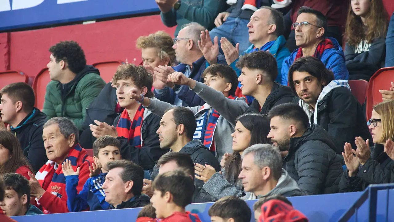 La grada del estadio de El Sadar durante el partido de La Liga EA Sports entre CA Osasuna y Atlético Madrid disputado en Pamplona. IÑIGO ALZUGARAY