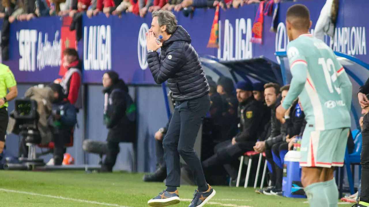 Partido de La Liga EA Sports entre CA Osasuna y Atlético Madrid disputado en el estadio de El Sadar en Pamplona. IÑIGO ALZUGARAY