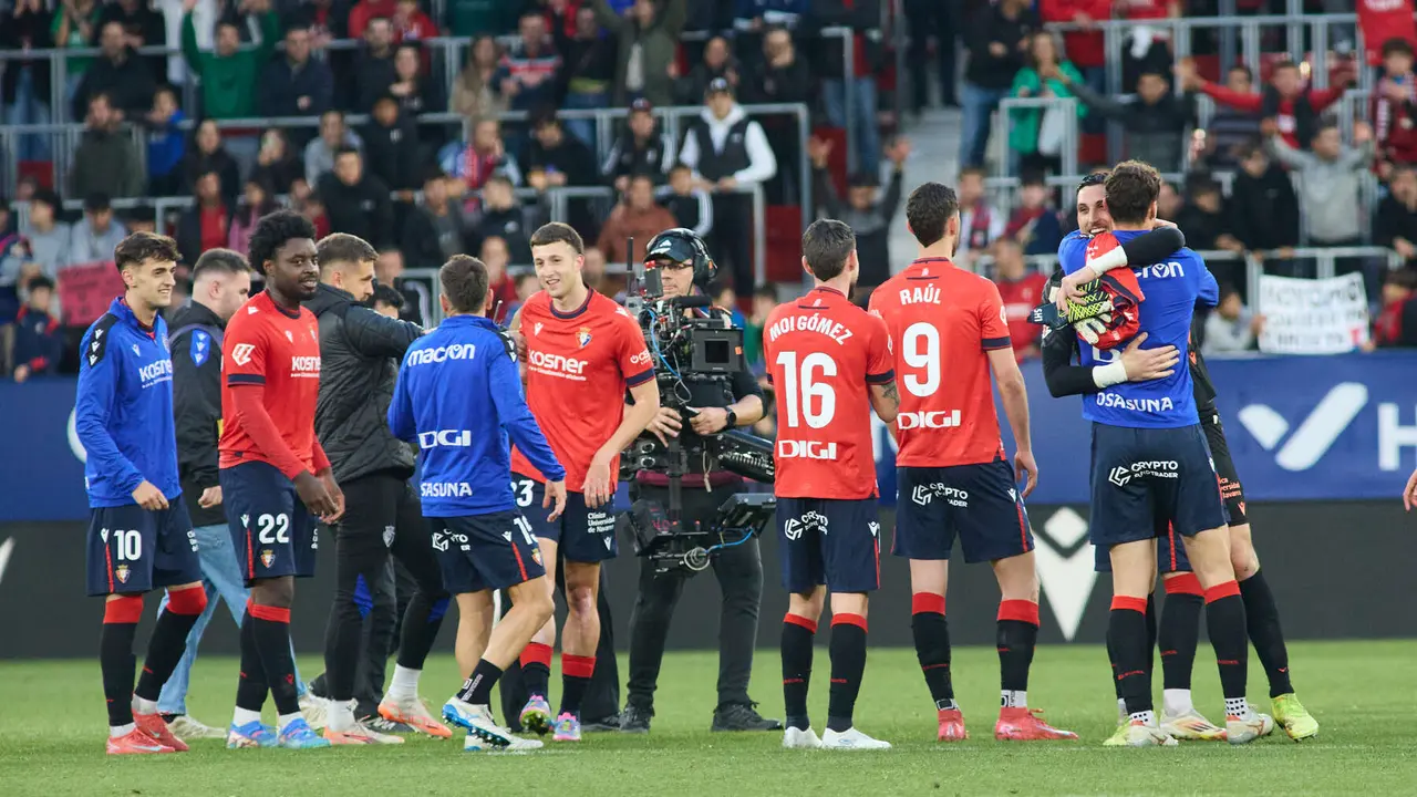 Partido de La Liga EA Sports entre CA Osasuna y Atlético Madrid disputado en el estadio de El Sadar en Pamplona. IÑIGO ALZUGARAY