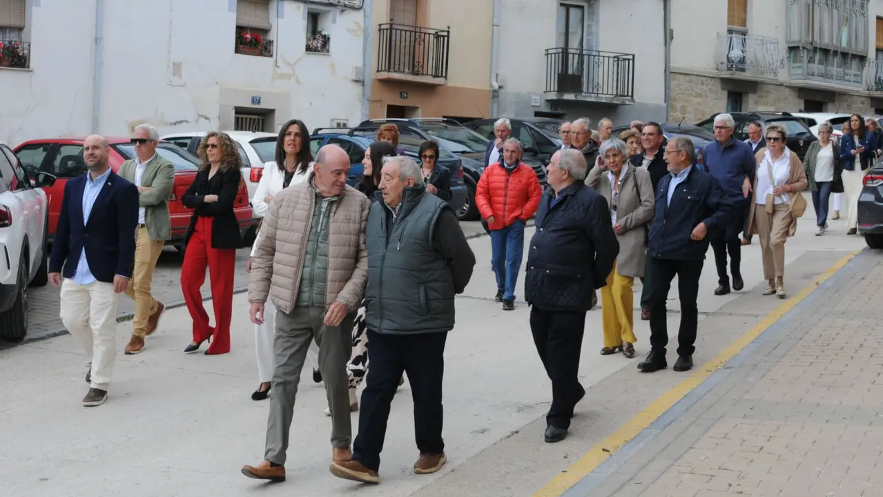 Los agricultores de Caparroso honran a San Isidro y homenajean a su gerente en su
jubilación. AMAYA LUQUI