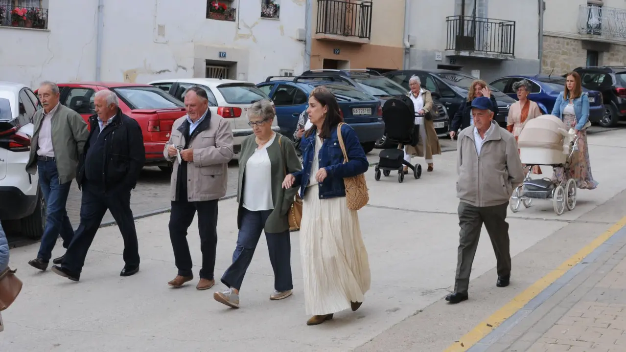 Los agricultores de Caparroso honran a San Isidro y homenajean a su gerente en su
jubilación. AMAYA LUQUI