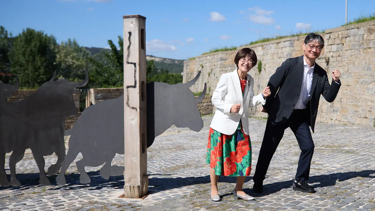 Autoridades de la ciudad japonesa de Yamaguchi visitan Pamplona. IÑIGO ALZUGARAY