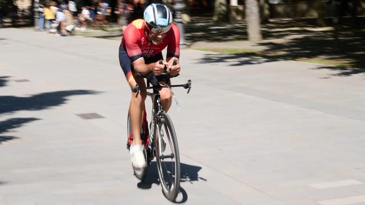 X edición de la Half Triathlon Pamplona-Iruña, que además este año ha sido también el Campeonato de Europa de Triatlón de Media Distancia, con la victoria del español Guillem Montiel en categoría masculina y la polaca Marta Lagownik en categoría femenina. IÑIGO ALZUGARAY