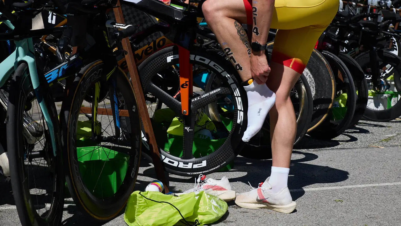 X edición de la Half Triathlon Pamplona-Iruña, que además este año ha sido también el Campeonato de Europa de Triatlón de Media Distancia, con la victoria del español Guillem Montiel en categoría masculina y la polaca Marta Lagownik en categoría femenina. IÑIGO ALZUGARAY