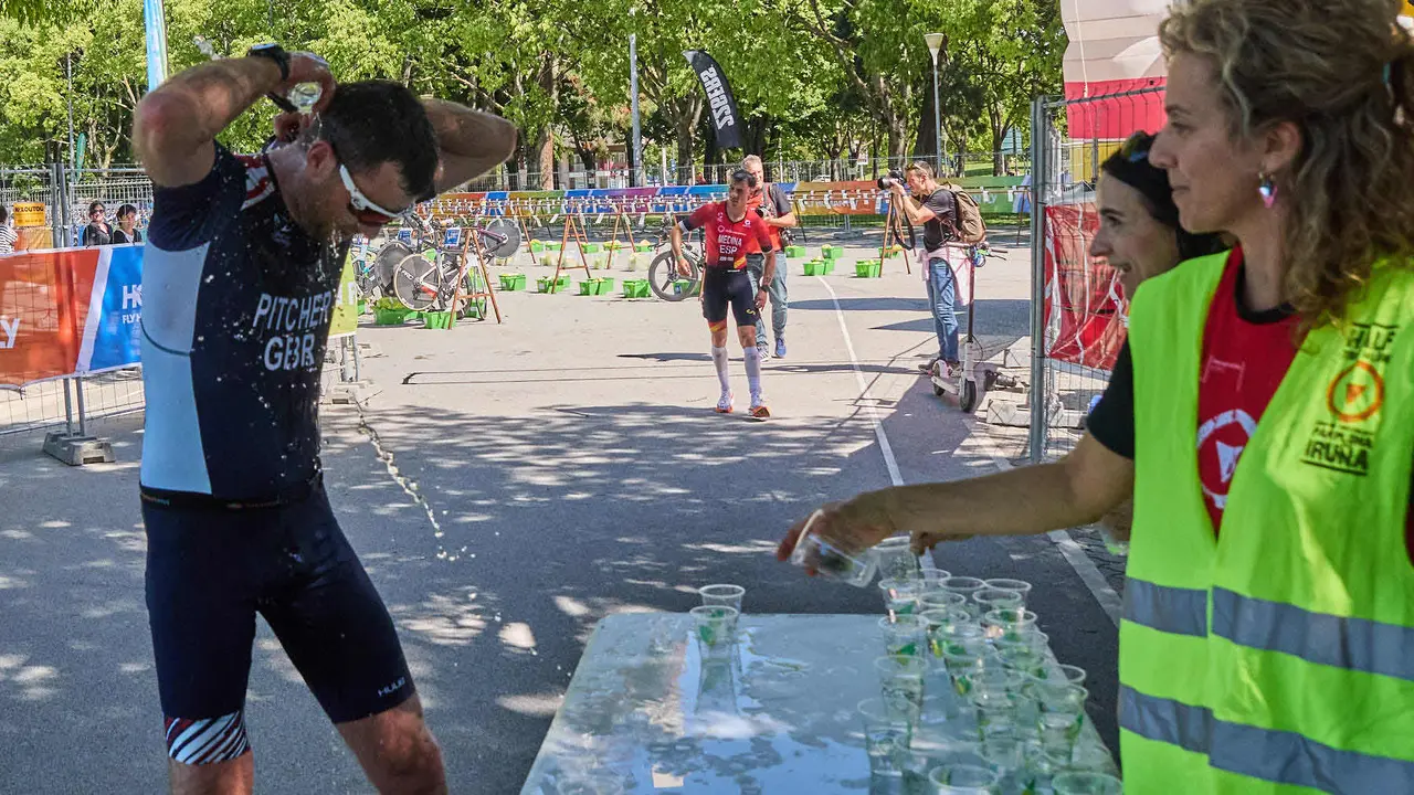 X edición de la Half Triathlon Pamplona-Iruña, que además este año ha sido también el Campeonato de Europa de Triatlón de Media Distancia, con la victoria del español Guillem Montiel en categoría masculina y la polaca Marta Lagownik en categoría femenina. IÑIGO ALZUGARAY