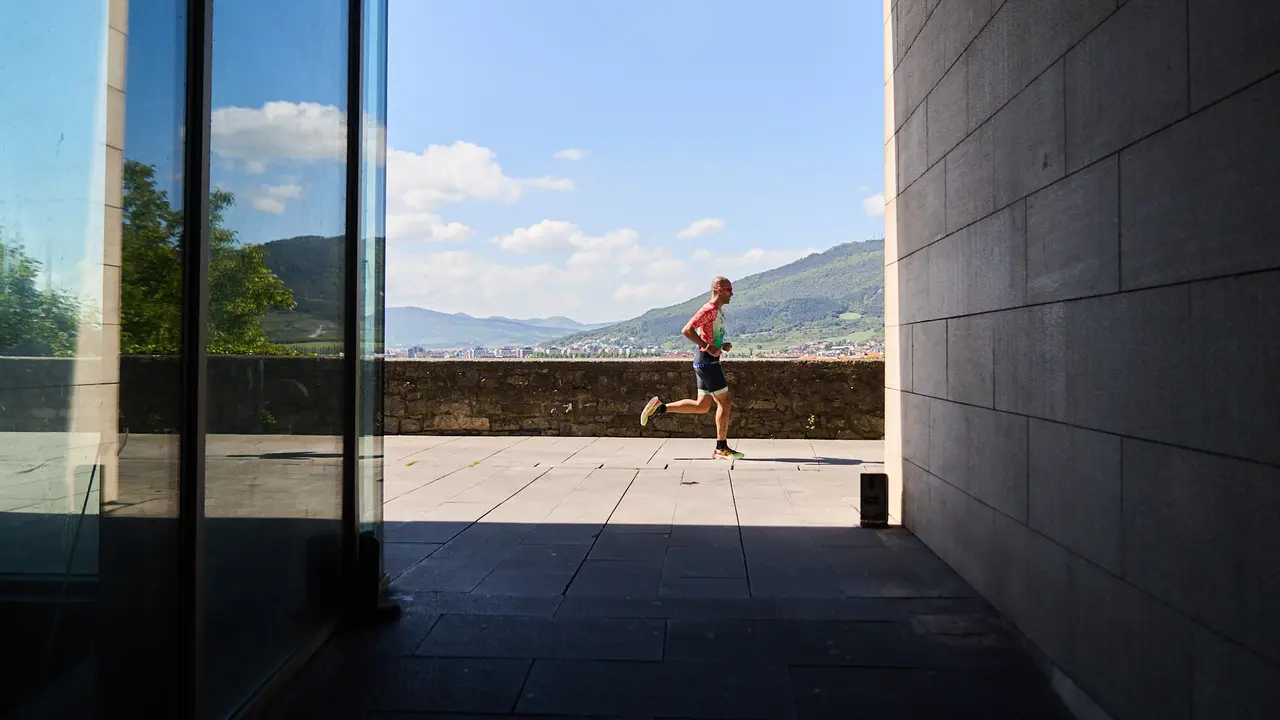 X edición de la Half Triathlon Pamplona-Iruña, que además este año ha sido también el Campeonato de Europa de Triatlón de Media Distancia, con la victoria del español Guillem Montiel en categoría masculina y la polaca Marta Lagownik en categoría femenina. IÑIGO ALZUGARAY