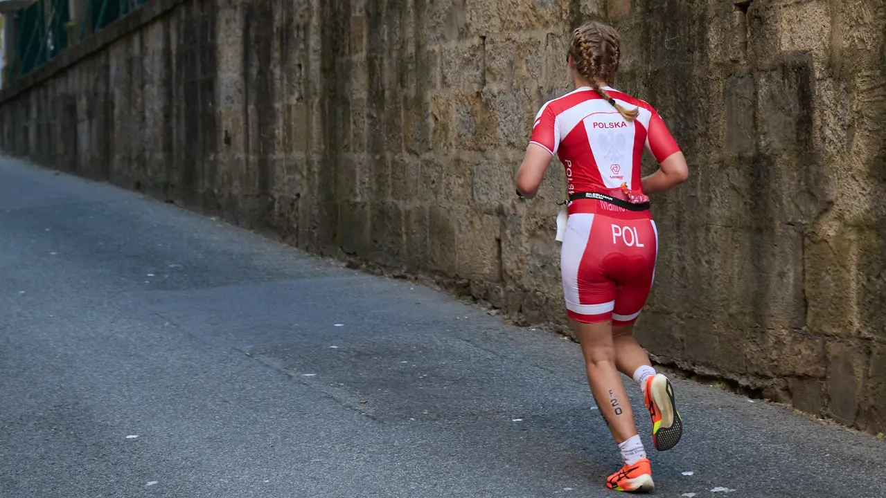 X edición de la Half Triathlon Pamplona-Iruña, que además este año ha sido también el Campeonato de Europa de Triatlón de Media Distancia, con la victoria del español Guillem Montiel en categoría masculina y la polaca Marta Lagownik en categoría femenina. IÑIGO ALZUGARAY