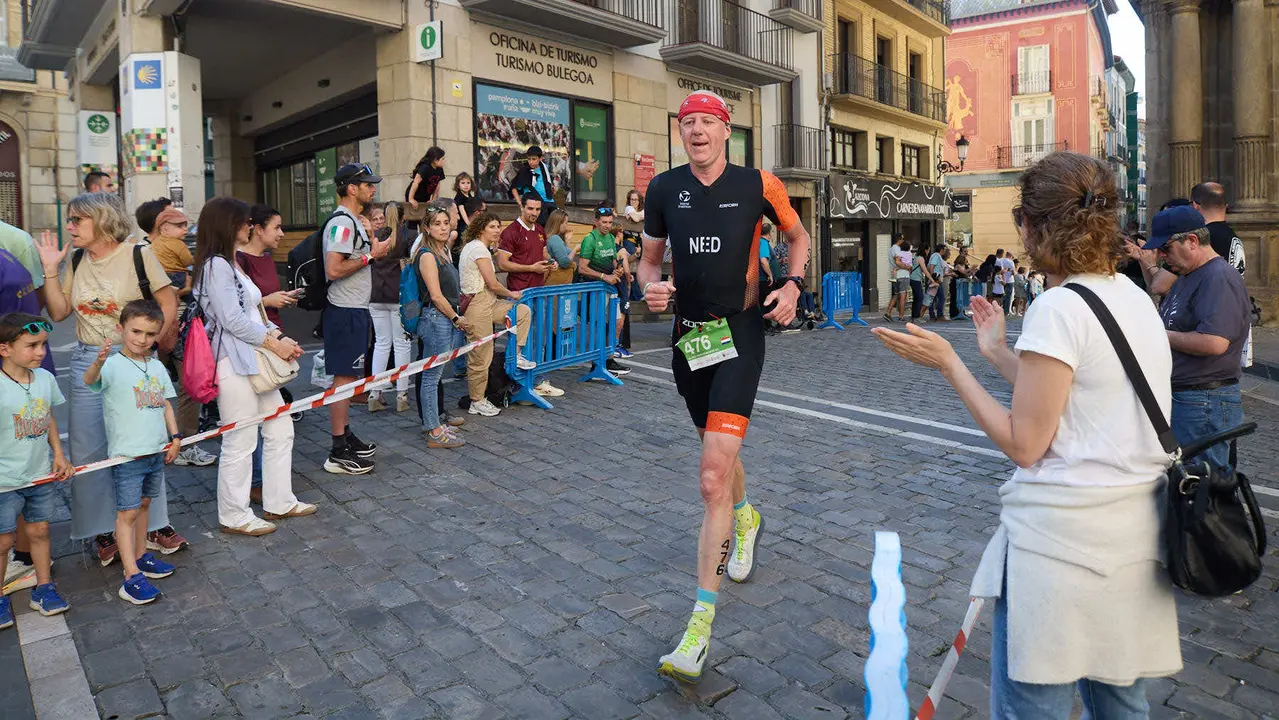 X edición de la Half Triathlon Pamplona-Iruña, que además este año ha sido también el Campeonato de Europa de Triatlón de Media Distancia, con la victoria del español Guillem Montiel en categoría masculina y la polaca Marta Lagownik en categoría femenina. IÑIGO ALZUGARAY