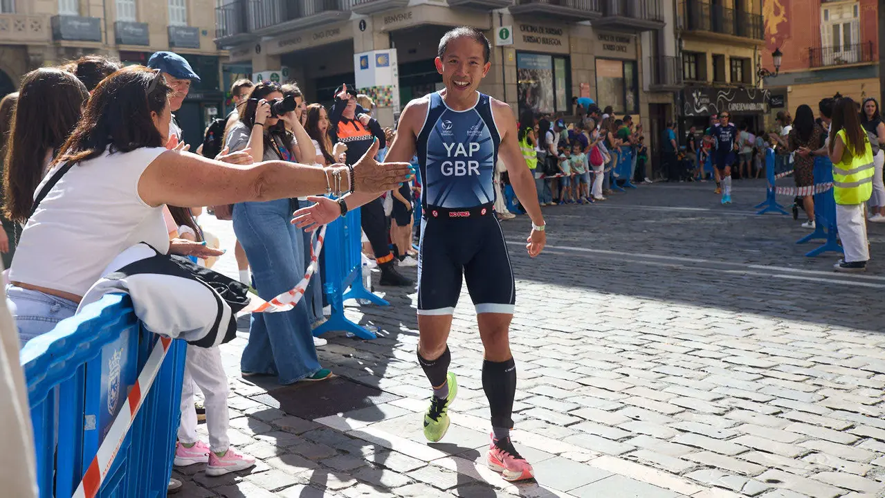 X edición de la Half Triathlon Pamplona-Iruña, que además este año ha sido también el Campeonato de Europa de Triatlón de Media Distancia, con la victoria del español Guillem Montiel en categoría masculina y la polaca Marta Lagownik en categoría femenina. IÑIGO ALZUGARAY