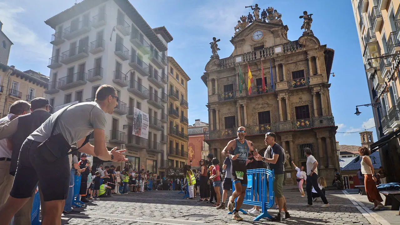 X edición de la Half Triathlon Pamplona-Iruña, que además este año ha sido también el Campeonato de Europa de Triatlón de Media Distancia, con la victoria del español Guillem Montiel en categoría masculina y la polaca Marta Lagownik en categoría femenina. IÑIGO ALZUGARAY