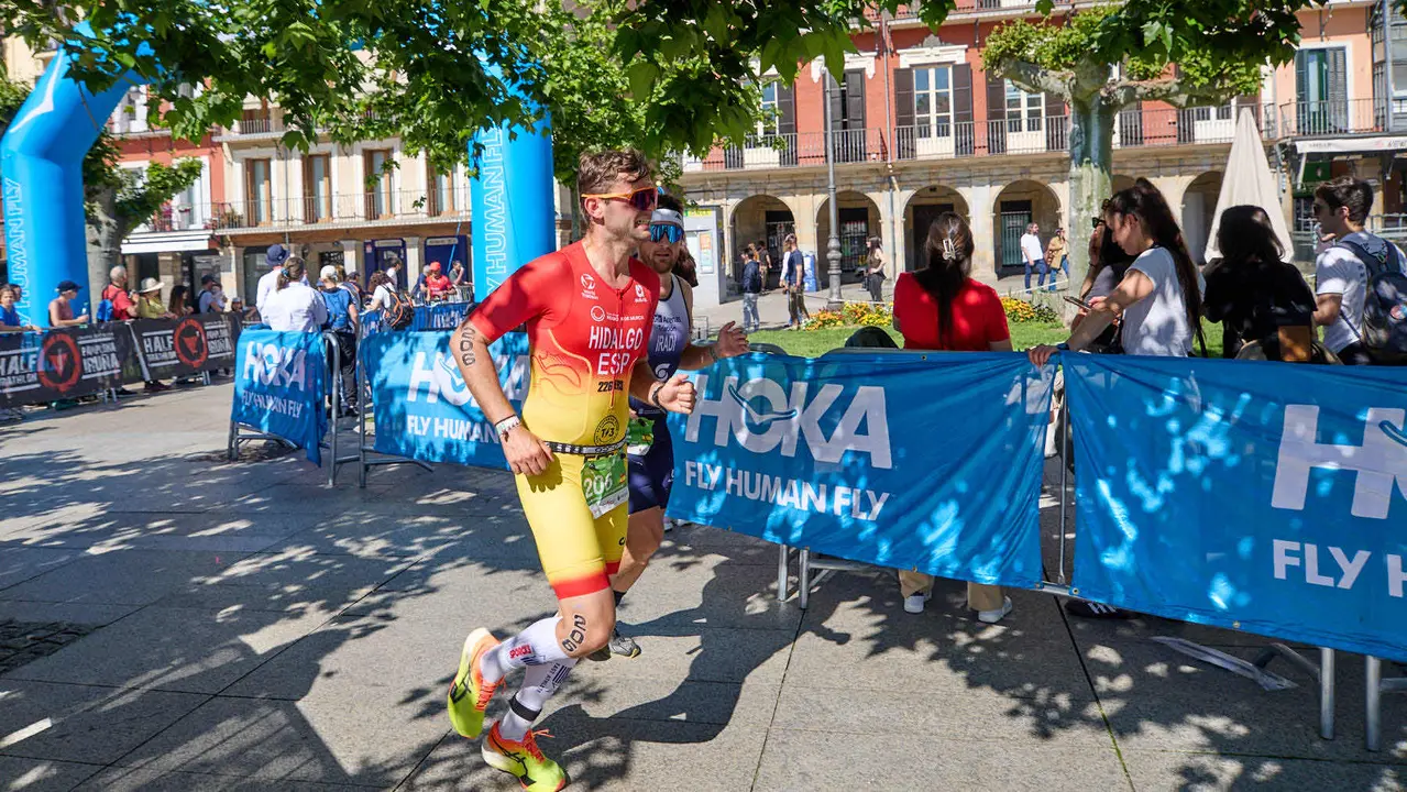 X edición de la Half Triathlon Pamplona-Iruña, que además este año ha sido también el Campeonato de Europa de Triatlón de Media Distancia, con la victoria del español Guillem Montiel en categoría masculina y la polaca Marta Lagownik en categoría femenina. IÑIGO ALZUGARAY