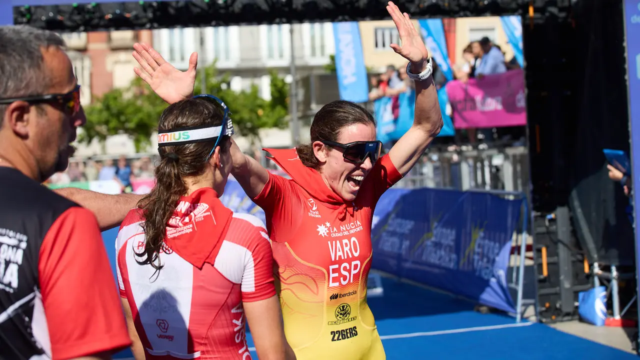 X edición de la Half Triathlon Pamplona-Iruña, que además este año ha sido también el Campeonato de Europa de Triatlón de Media Distancia, con la victoria del español Guillem Montiel en categoría masculina y la polaca Marta Lagownik en categoría femenina. IÑIGO ALZUGARAY