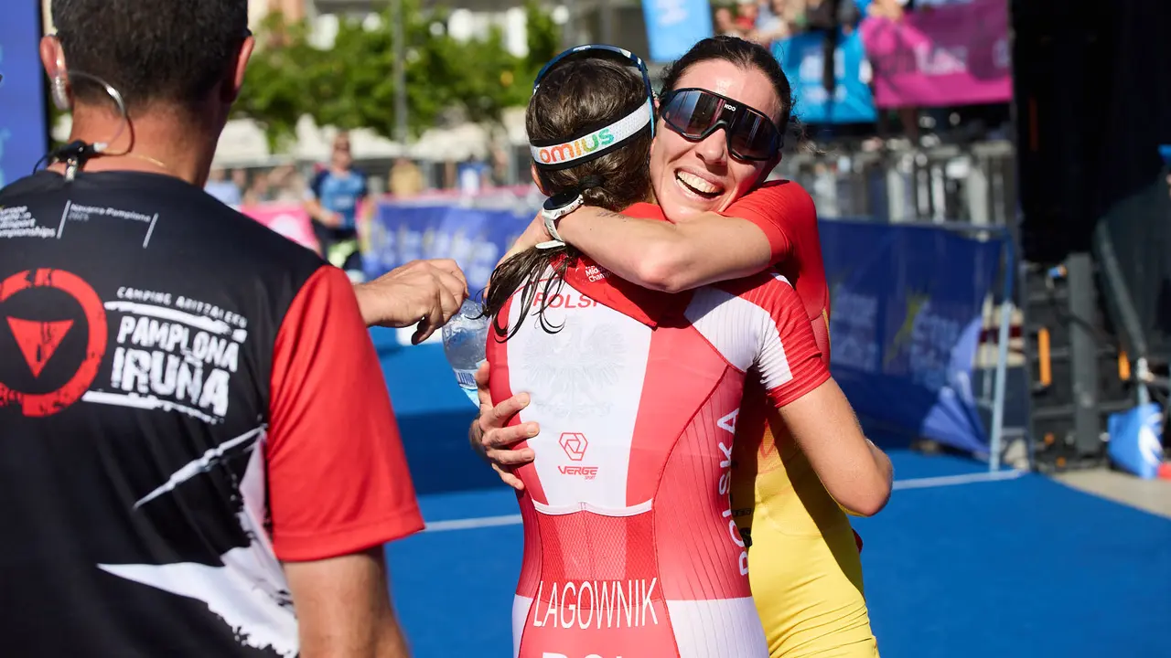 X edición de la Half Triathlon Pamplona-Iruña, que además este año ha sido también el Campeonato de Europa de Triatlón de Media Distancia, con la victoria del español Guillem Montiel en categoría masculina y la polaca Marta Lagownik en categoría femenina. IÑIGO ALZUGARAY
