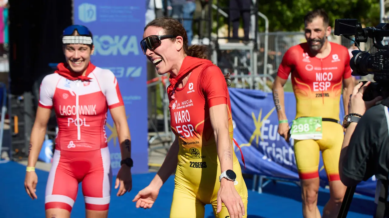 X edición de la Half Triathlon Pamplona-Iruña, que además este año ha sido también el Campeonato de Europa de Triatlón de Media Distancia, con la victoria del español Guillem Montiel en categoría masculina y la polaca Marta Lagownik en categoría femenina. IÑIGO ALZUGARAY