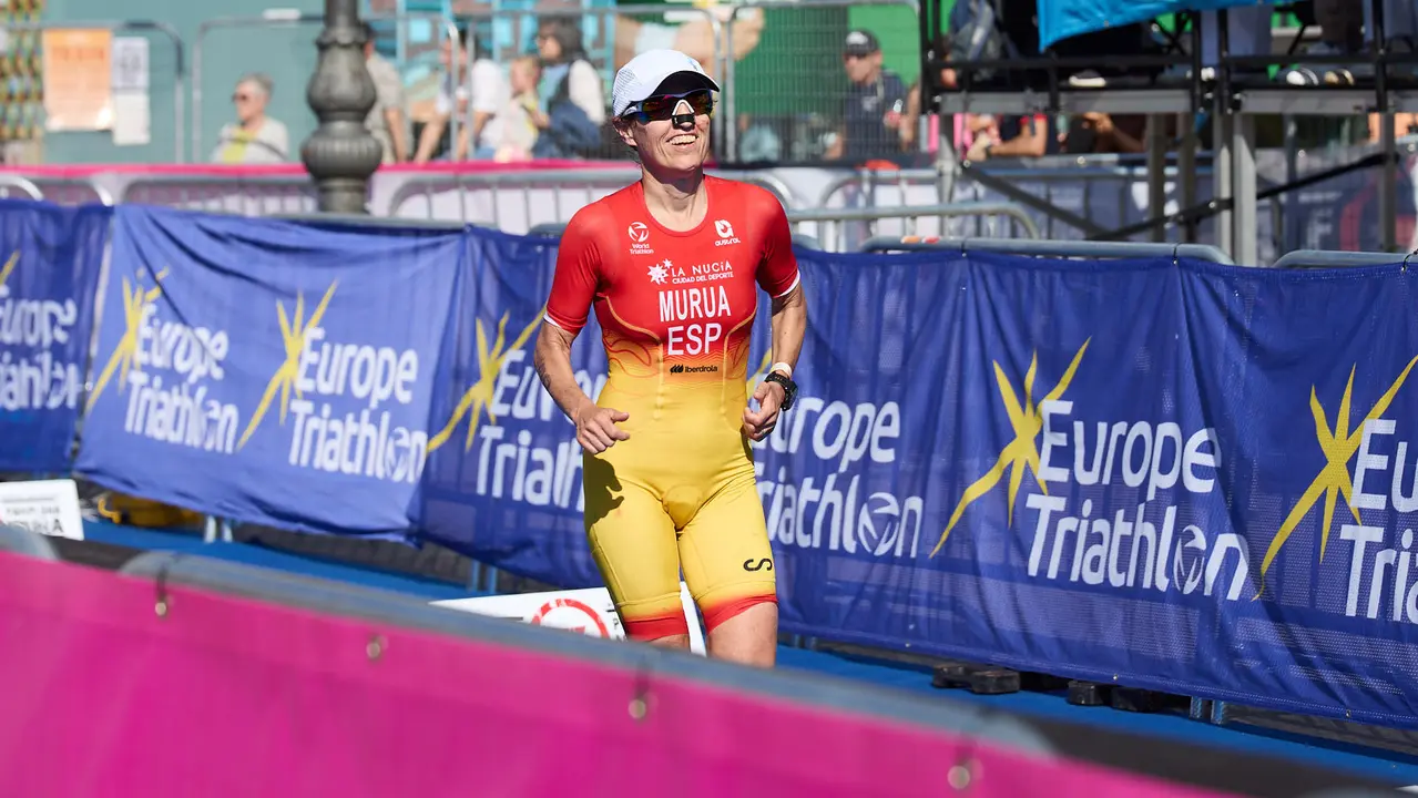 X edición de la Half Triathlon Pamplona-Iruña, que además este año ha sido también el Campeonato de Europa de Triatlón de Media Distancia, con la victoria del español Guillem Montiel en categoría masculina y la polaca Marta Lagownik en categoría femenina. IÑIGO ALZUGARAY