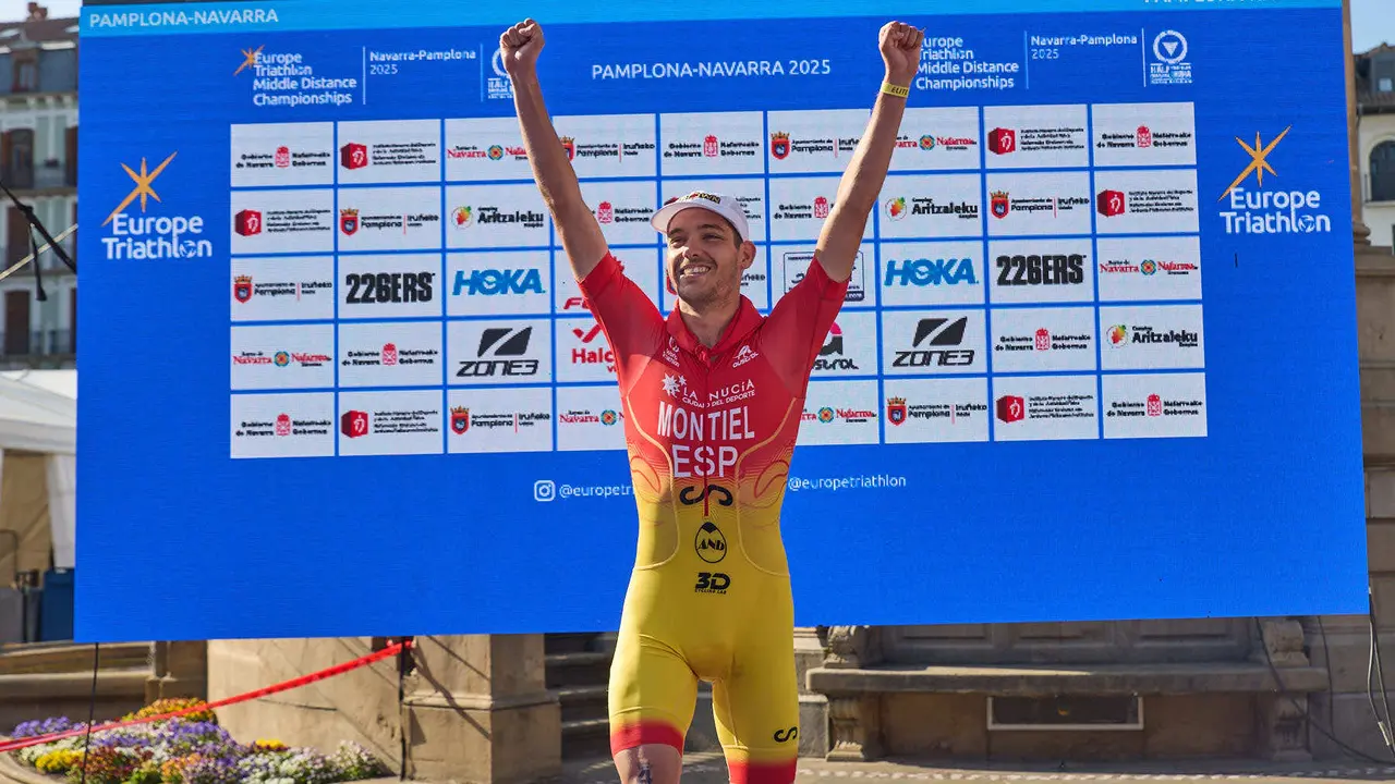 X edición de la Half Triathlon Pamplona-Iruña, que además este año ha sido también el Campeonato de Europa de Triatlón de Media Distancia, con la victoria del español Guillem Montiel en categoría masculina y la polaca Marta Lagownik en categoría femenina. IÑIGO ALZUGARAY